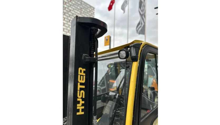 HYSTER J1.6 SWB - KABİNLİ- TRIPLEKS - 1.6 TON
