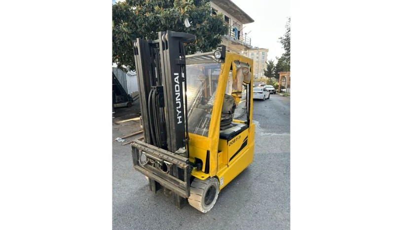 ​HYUNDAI 20BT-9 (3 TEKER) - 2 TON - AKÜLÜ FORKLİFT