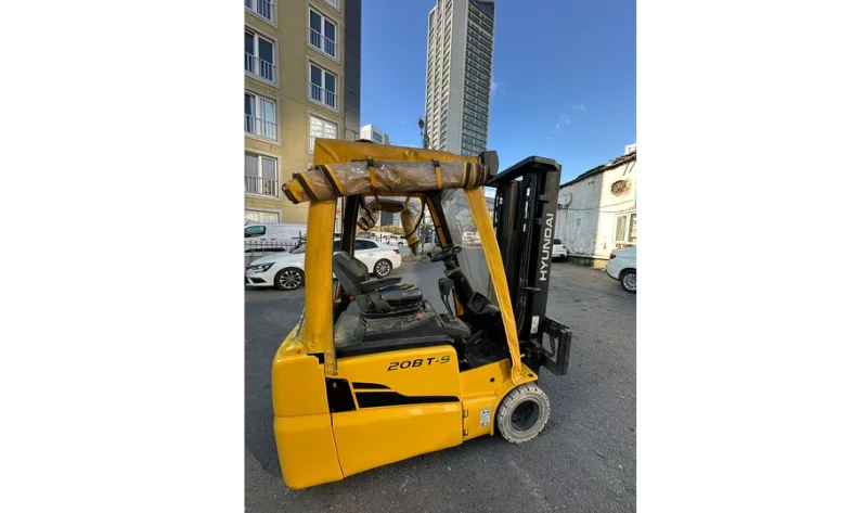 ​HYUNDAI 20BT-9 (3 TEKER) - 2 TON - AKÜLÜ FORKLİFT